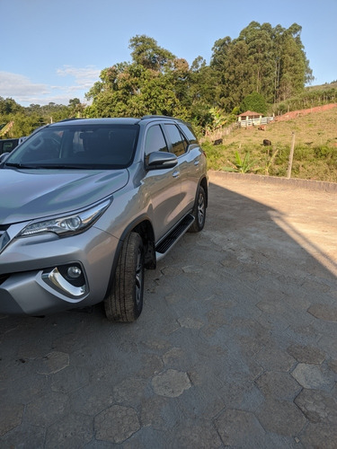 Toyota Sw4 2016 2.8 Tdi Srx 7l 4x4 Aut. 5p