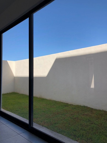 Imagen 3 de 9 de En Venta Casa En Punta Esmeralda, 4ta Recamara En Pb, Jardín