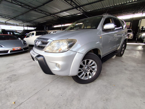 Toyota SW4 3.0 Srv 7l 4x4 Aut. 5p