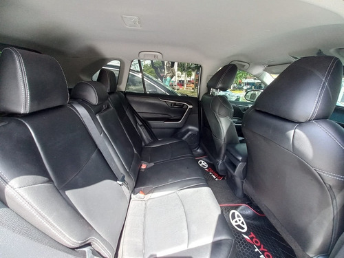 Imagen 3 de 8 de Toyota Rav4 4wd 2019 Americana