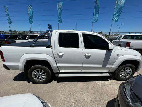 Imagen 9 de 25 de Volkswgen Amarok Comfortline 180cv 4x2 2021 - Brian Avalos