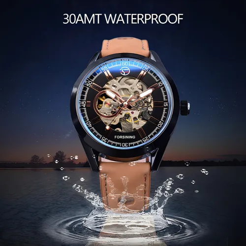Reloj con el mundo de fondo sale