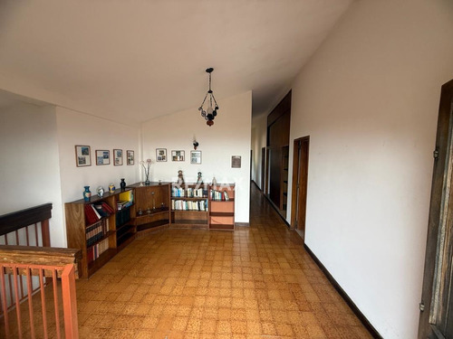 Venta Casa San Antonio De Los Altos, Urbanización El Limón, Miranda, Altos Mirandinos