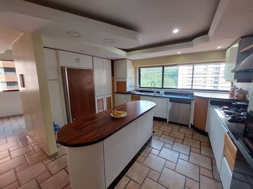 Imagen 13 de 26 de Fernando Guerrero Vende Penthouse En Res. Lexcellent