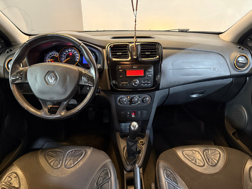 Renault Sandero Stepway 1.6 Dynamique 105cv