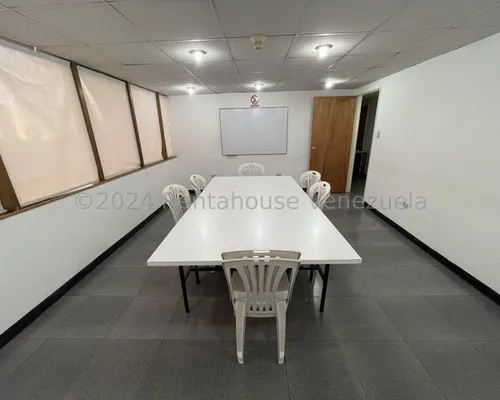 Oficina En Venta El Recreo
