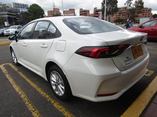 Imagen 7 de 15 de Toyota Corolla Xei Hybrid Automática