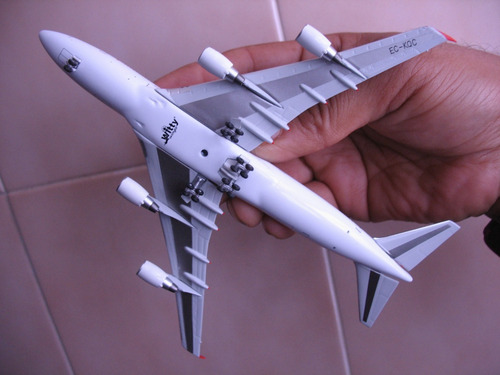 Avion Boeing 747-400 De Pullmantur Air En La Escala 1:400
