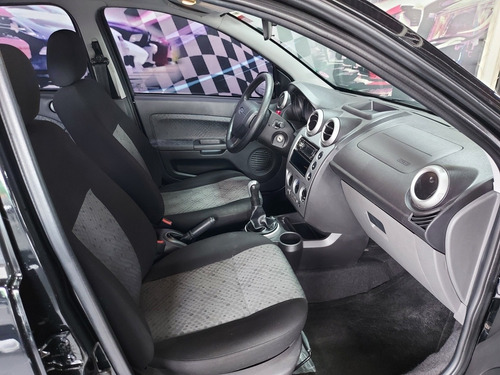 Ford Fiesta 1.6 Rocam Se Flex 5p 2014