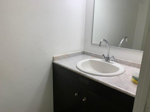 Polanco, Oficina Amueblada 55m2 Totalmente Acondicionada, Privado, Área Abierta De Trabajo, Baño Privado, Excelente Ubicación. Vigilancia 24 Horas. El Precio Es Más El Mantenimiento