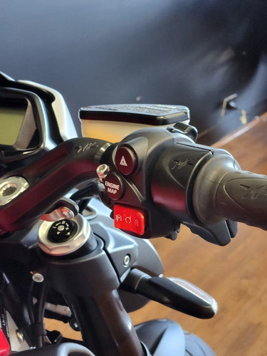 Imagen 10 de 25 de Moto Mv Agusta Dragster 800 Rosso Roja