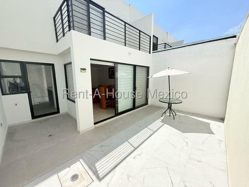 Zakia En Renta Casa Amueblada Con 2 Recamaras Cada Una Con Baño En Suite Qh252912
