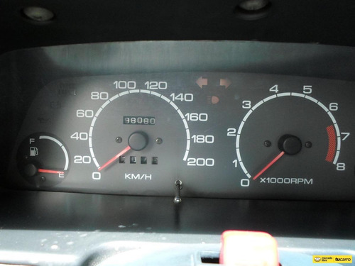 Imagen 16 de 25 de Chevrolet Swift 1.3