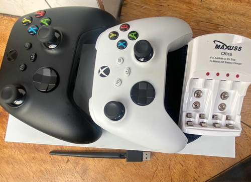 Xbox Series S Con Dos Controles Caja Original