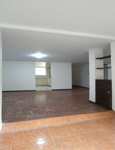 Amplio Apartamento  En Venta Villa Pilar