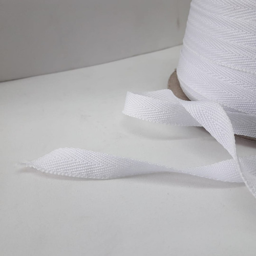 Imagen 1 de 3 de Cinta Hilera 13mm X Rollo De 200mts Blanca