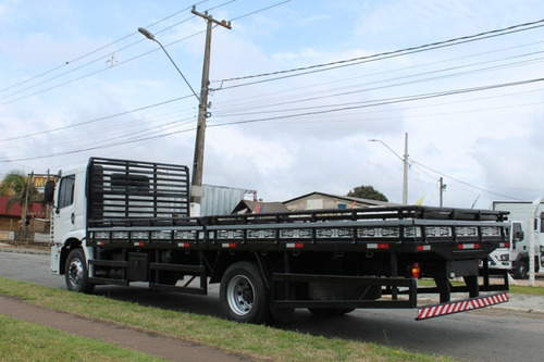 Imagem 5 de 6 de Volkswagen 15 180