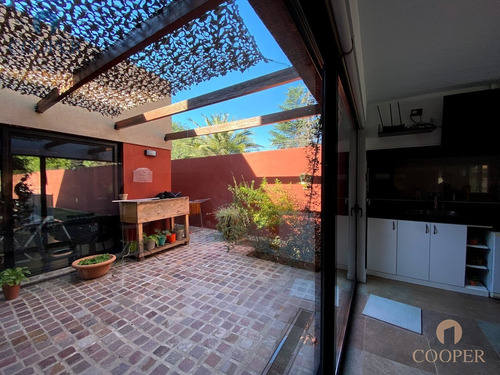 Imagen 10 de 30 de Casa De Categoría En Venta, Villa Belgrano, Córdoba. 4 Dormitorios