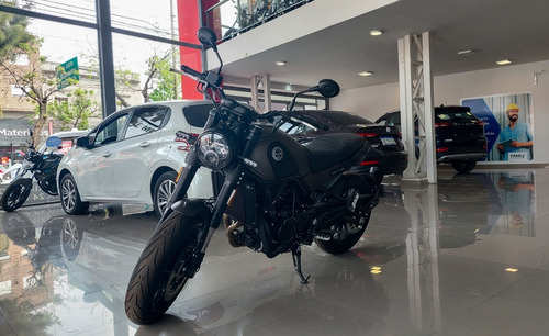 Imagen 4 de 18 de Benelli Leoncino 502 0km
