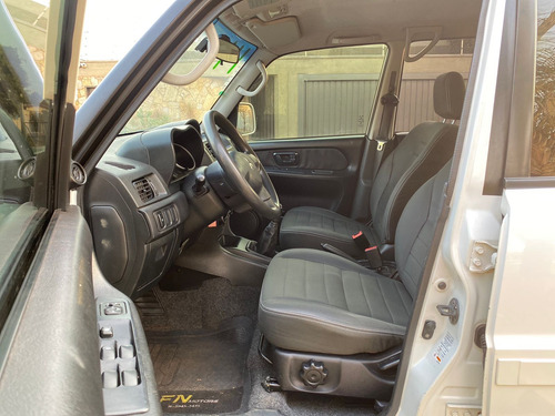 Mitsubishi Pajero TR4 2.0 4x2 Flex 5p