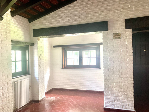 Casa En Venta Carrasco Céntrico 4 Dormitorios