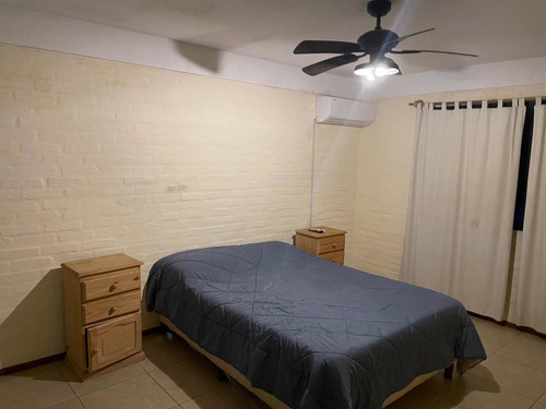 Alquilo Piriapolis Linda Casa En Ona Residencial Muy Cerca Del Mar 2 Dormitorios Amplios Lugar Para El Auto Parrillero Totalmente Equipada Para 6 Personas