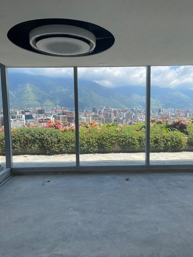 Admira Este Impresionante Apartamento A La Venta En La Selecta Zona De Las Mercedes.