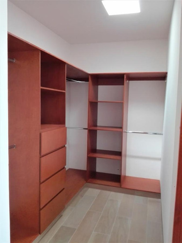 Imagen 15 de 18 de Casa En Venta En Sierra Nogal - Nueva - $2,900,000 - Jardin Amplio - Frente A Área De Donación - León Gto