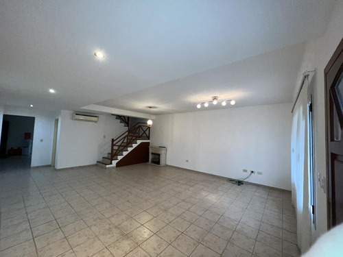 Gran Duplex En Altos Del Sol