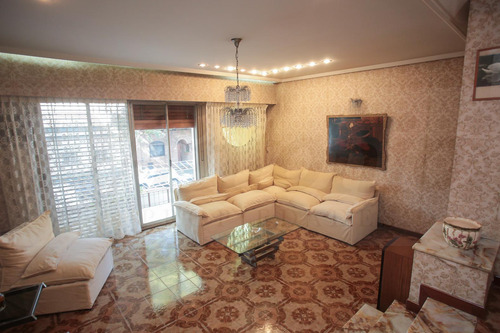 Casa En Venta En 3 Plantas En Belgrano R