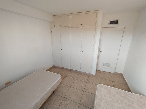 Imagen 7 de 12 de Confortable Apartamento Ubicado En Playa El Ángel