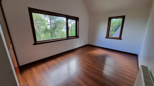 Amplia Casa En Parcela De Agrado Condominio Los Aromos