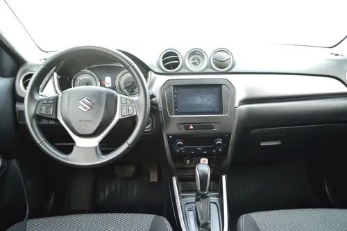 Suzuki Vitara 2wd At