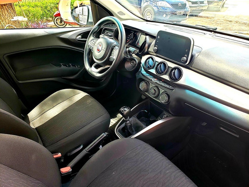 Fiat Cronos 1.3 Pack Conectividad 2018 32.000km T/usado Fcio