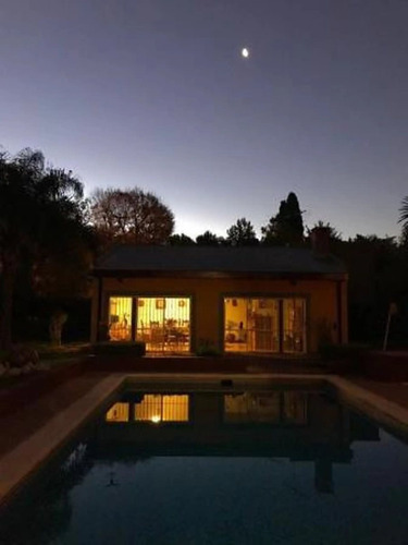 Casa Quinta Gran Lote Barrio Altavista