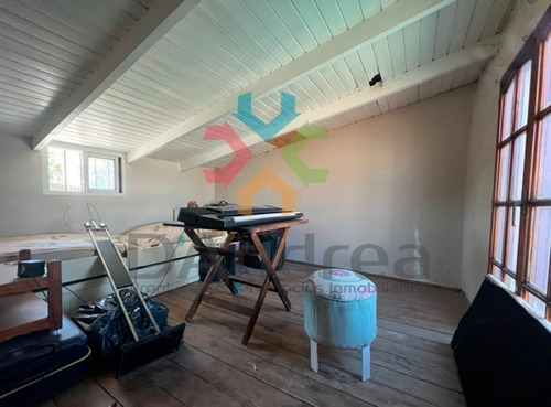 Venta / Oportunidad Antigua Casa Refaccionada En B° Villa Del Parque