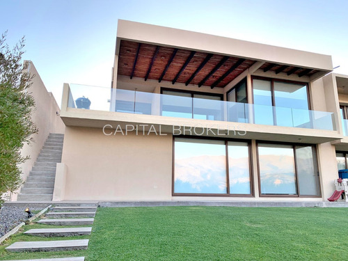 Imagen 23 de 26 de Venta Casa Increíble Vista Condominio Los Bravos