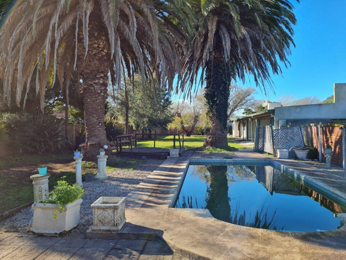 Imagen 9 de 30 de Casa Tres Ambientes Con Parque Y Piscina