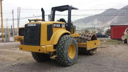Vibrocompactador Caterpillar Cp 563d