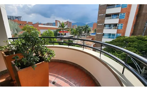 Venta Apartamento Laureles Los Almendros