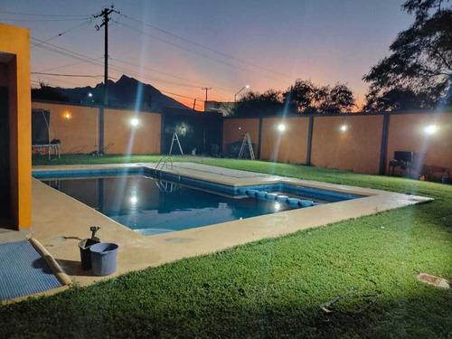 Quinta Para Eventos Con Uso De Suelo Comercial En Guadalupe!