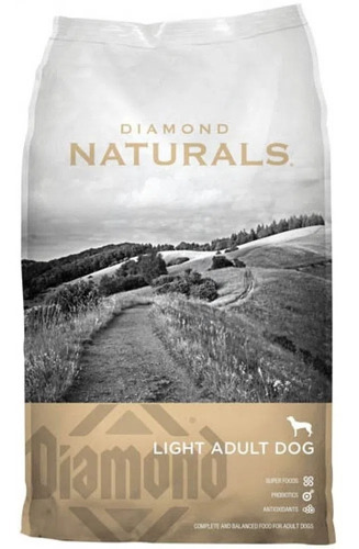 Alimento Diamond Naturals Light Adult Dog para perro adulto todos los tamaños sabor cordero y arroz en bolsa de 6.8kg