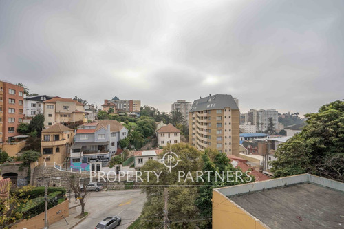 Casona Ubicada En Centro De Viña Del Mar