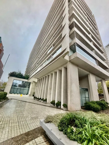 Hermoso Local Comercial Con Inmejorable Ubicación 