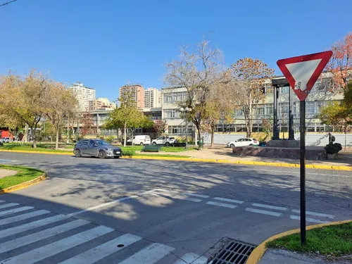 Arriendo Dept.78 M2 Sta Victoria Esq.seminario Providencia