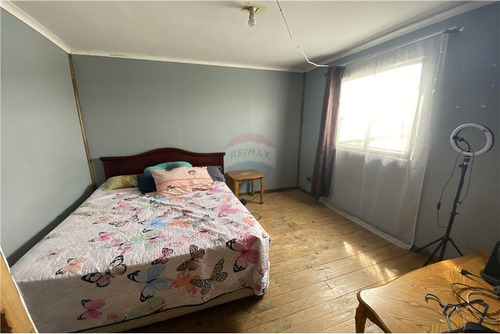 Imagen 10 de 15 de Casa De 2 Pisos 5d 1b 2e!