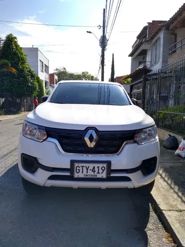 Renault Alaskan 2.5 Zen
