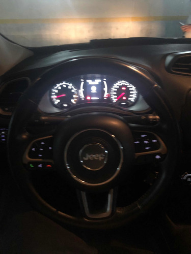 Imagen 3 de 7 de Jeep Renegade 2016 1.8 Sport Plus