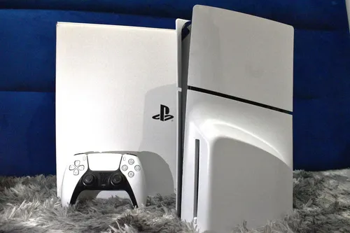 Playstation 5 Slim Con Lectora + 30 Juegos + Mochila Blanco