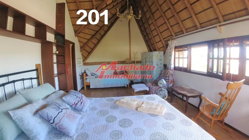 Imagen 8 de 13 de Venta De Casa